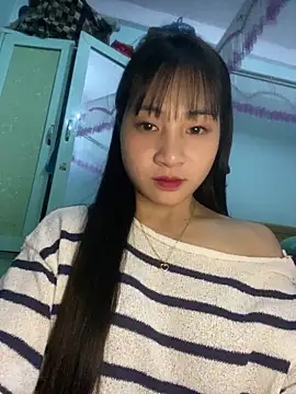 Snapshot of banlinh004 chatting on 12, 3, 2026 banlinh004 online show from 12, 3, 2026