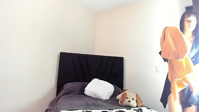 ValeStone online show from 2, 12, 2025