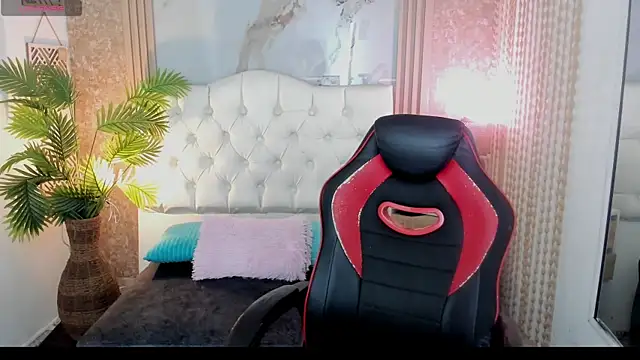 AriaVega online show from 6, 4, 2026