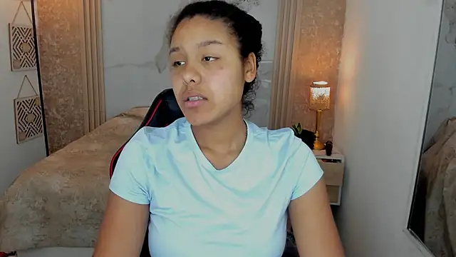 Snapshot of AriaVega chatting on 8, 6, 2026 AriaVega online show from 8, 6, 2026