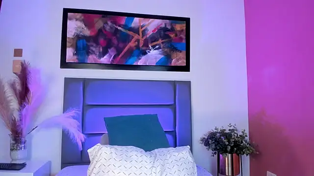 LilithEsme online show from 20, 12, 2025