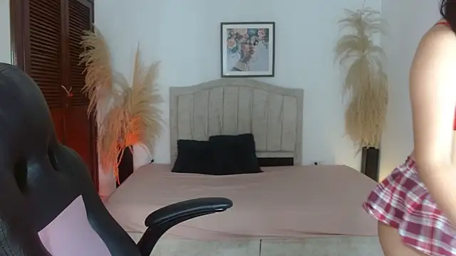 Snapshot of annyrusso chatting on 23, 2, 2026 annyrusso online show from 23, 2, 2026