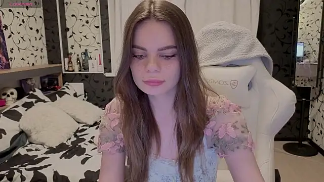 xAlisontiny online show from 10, 3, 2026