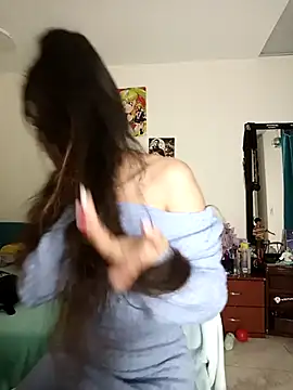 caramel doll   online show from 15, 11, 2025