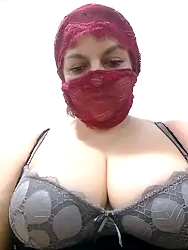 Snapshot of -Sonbola chatting on 3, 10, 2025 -Sonbola online show from 3, 10, 2025