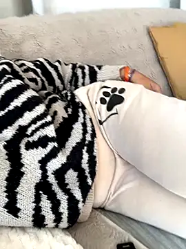 Daiana Andra online show from 7, 10, 2025