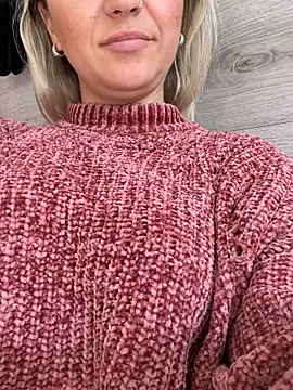 Daiana Andra online show from 24, 10, 2025