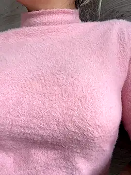 Daiana Andra online show from 10, 11, 2025