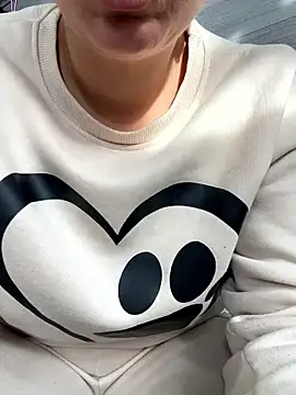 Daiana Andra online show from 15, 12, 2025