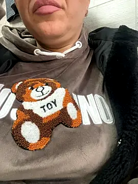 Daiana Andra online show from 14, 10, 2025