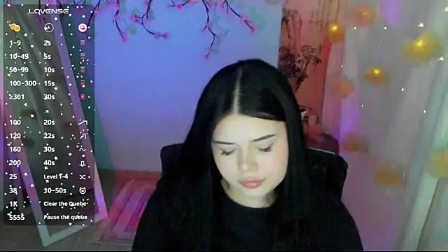 Mona Esty online show from 25, 7, 2026