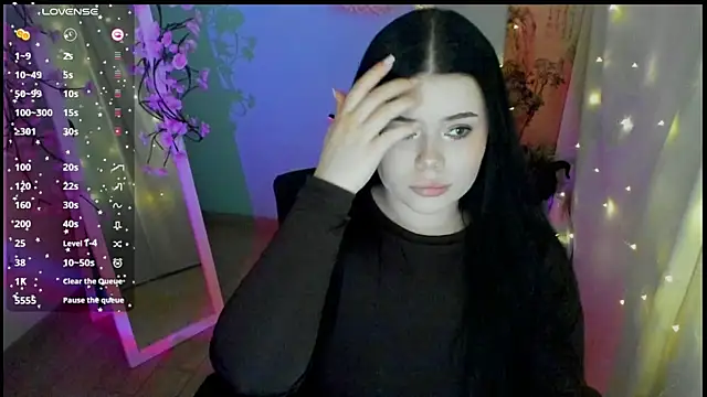 Mona Esty online show from 13, 5, 2026