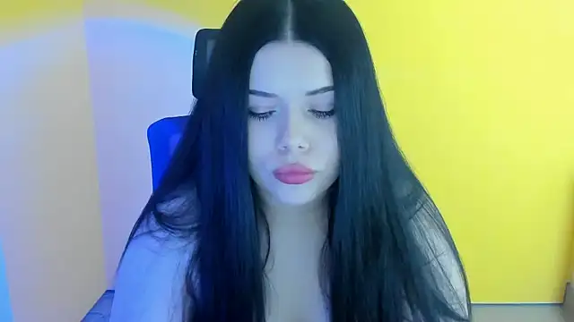 Mona Esty online show from 15, 10, 2025