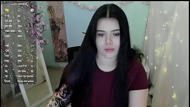 Mona Esty online show from 5, 4, 2026