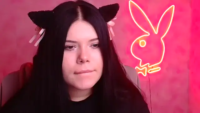 Mona Esty online show from 25, 11, 2025