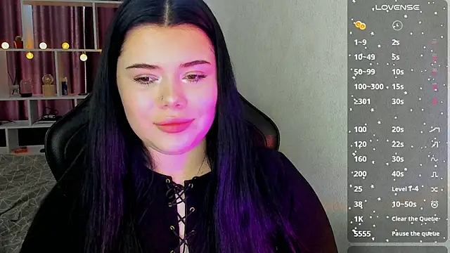Mona Esty online show from 14, 6, 2026