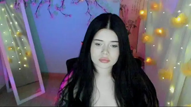 Mona Esty online show from 24, 7, 2026