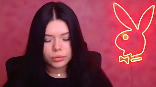 Mona Esty online show from 5, 12, 2025