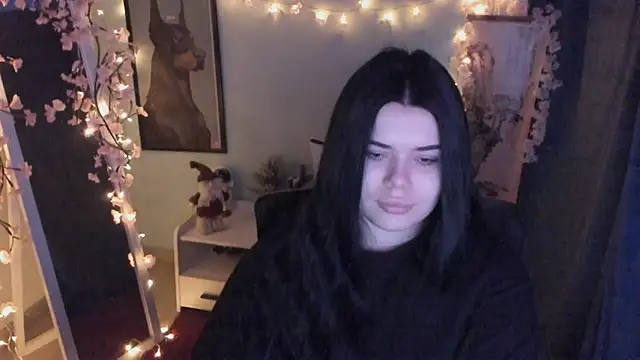 Mona Esty online show from 2, 2, 2026