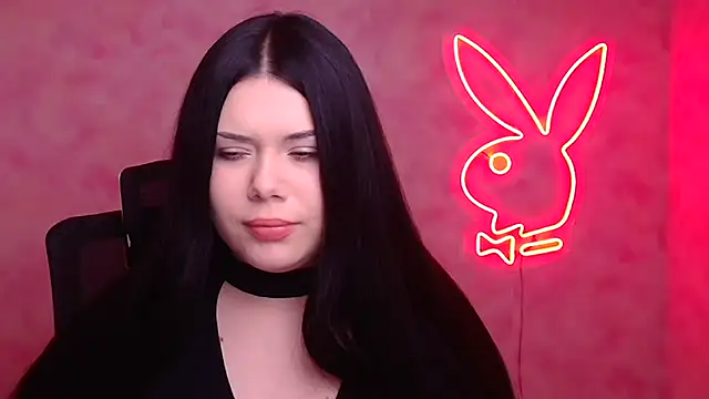 Mona Esty online show from 1, 12, 2025