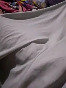 Snapshot of Taliavg chatting on 27, 10, 2025 Taliavg online show from 27, 10, 2025