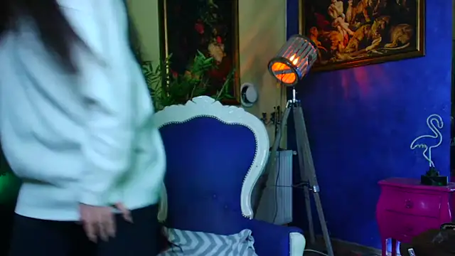 nicolepalmer online show from 25, 11, 2025