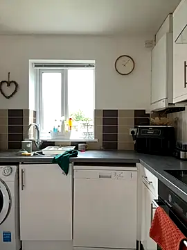 MimiMaee online show from 18, 11, 2025