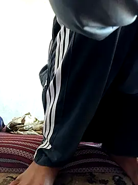 Aimoo97 online show from 10, 10, 2025