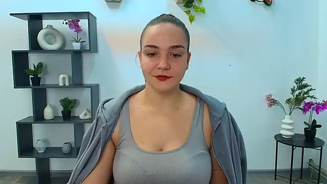 OliviaMontgommery online show from 6, 10, 2025