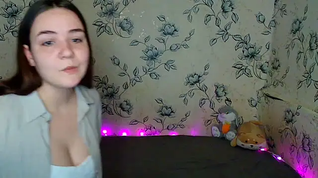 OliviaMontgommery online show from 5, 4, 2026