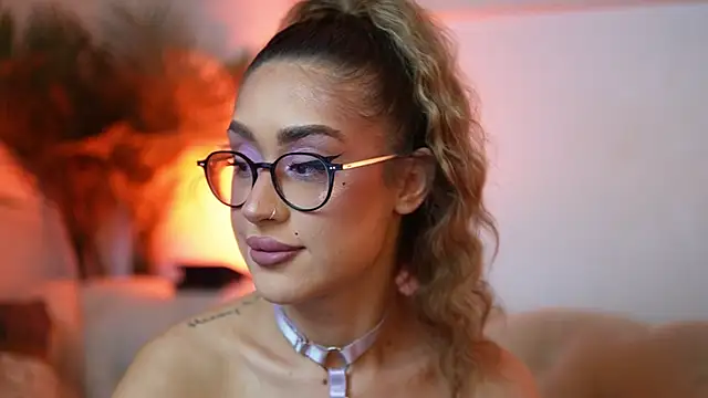 AileenKiss online show from 15, 6, 2026