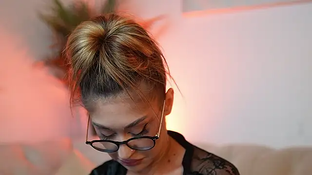 AileenKiss online show from 24, 10, 2025