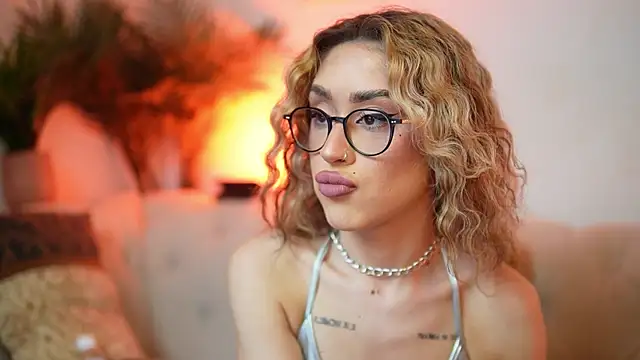 AileenKiss online show from 12, 7, 2026