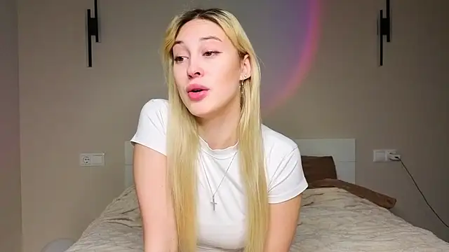 foxy vivi online show from 5, 11, 2025