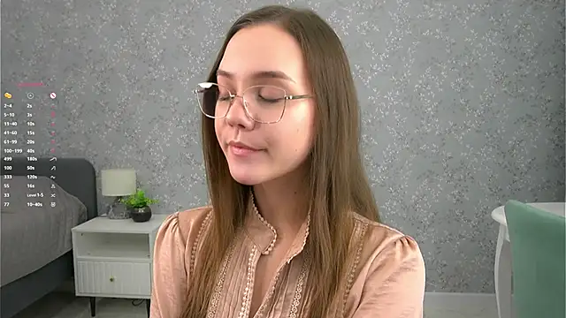 SweetSaraPie online show from 16, 12, 2025