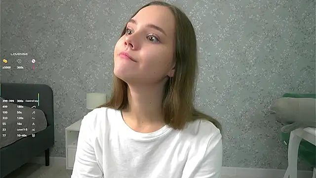 SweetSaraPie online show from 5, 10, 2025