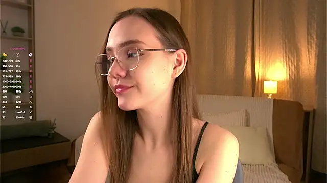 SweetSaraPie online show from 13, 4, 2026