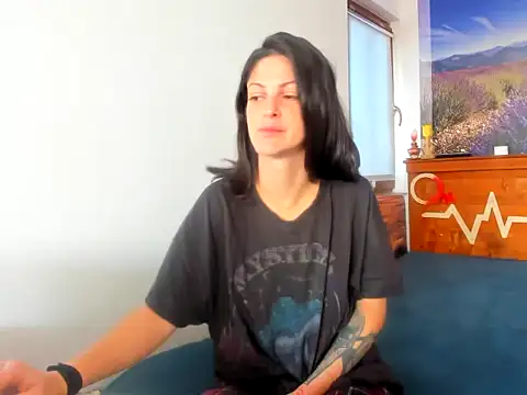 anissawhitenss online show from 21, 10, 2025