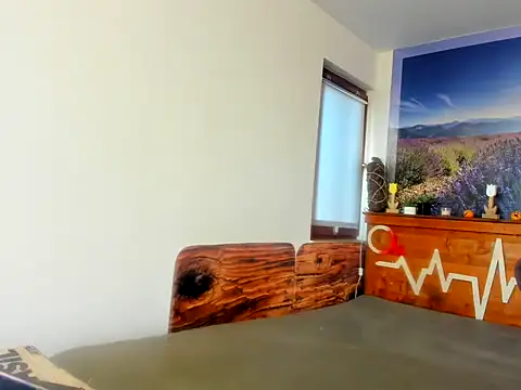 anissawhitenss online show from 25, 10, 2025