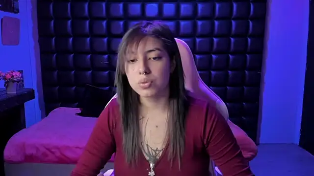 Violetta Swett  online show from 29, 11, 2025