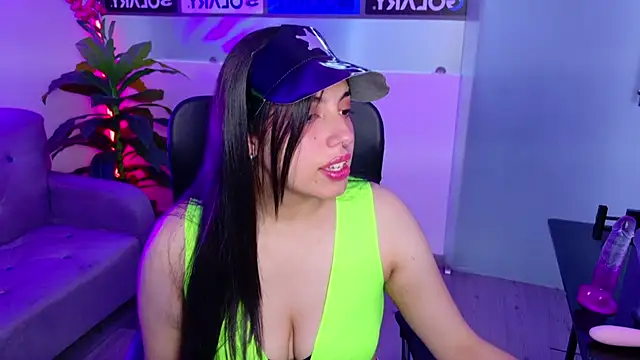 Violetta Swett  online show from 16, 10, 2025