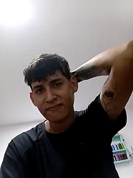 Luisneljc online show from 25, 2, 2026