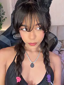 naomi hill1 online show from 27, 5, 2026