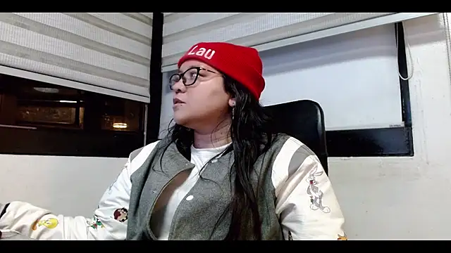 Xander Taylor  online show from 25, 10, 2025