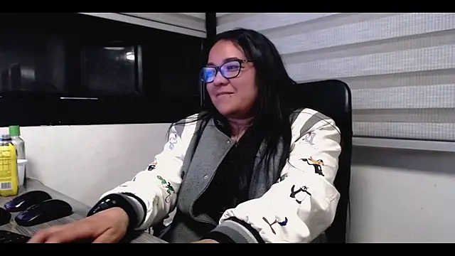 Xander Taylor  online show from 4, 11, 2025