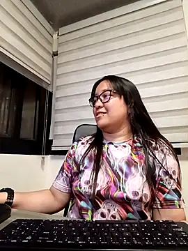 Xander Taylor  online show from 10, 10, 2025