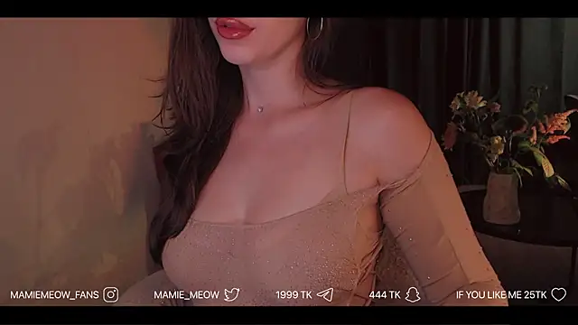 Snapshot of Mamiemeow chatting on 8, 7, 2026 Mamiemeow online show from 8, 7, 2026