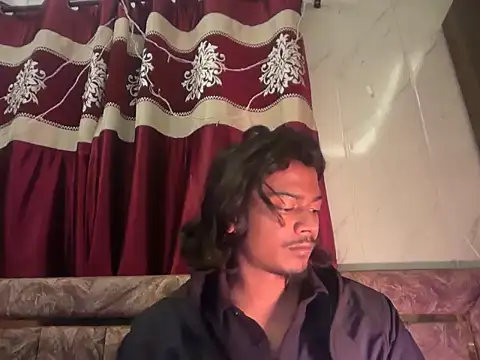 Ujjwallkumar0069 online show from 2, 12, 2025