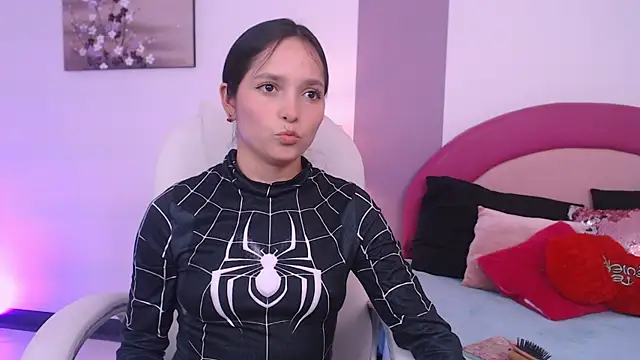 Suzy1  online show from 2, 4, 2026