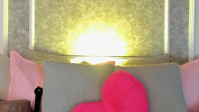  victoriaa  lois online show from 2, 11, 2025